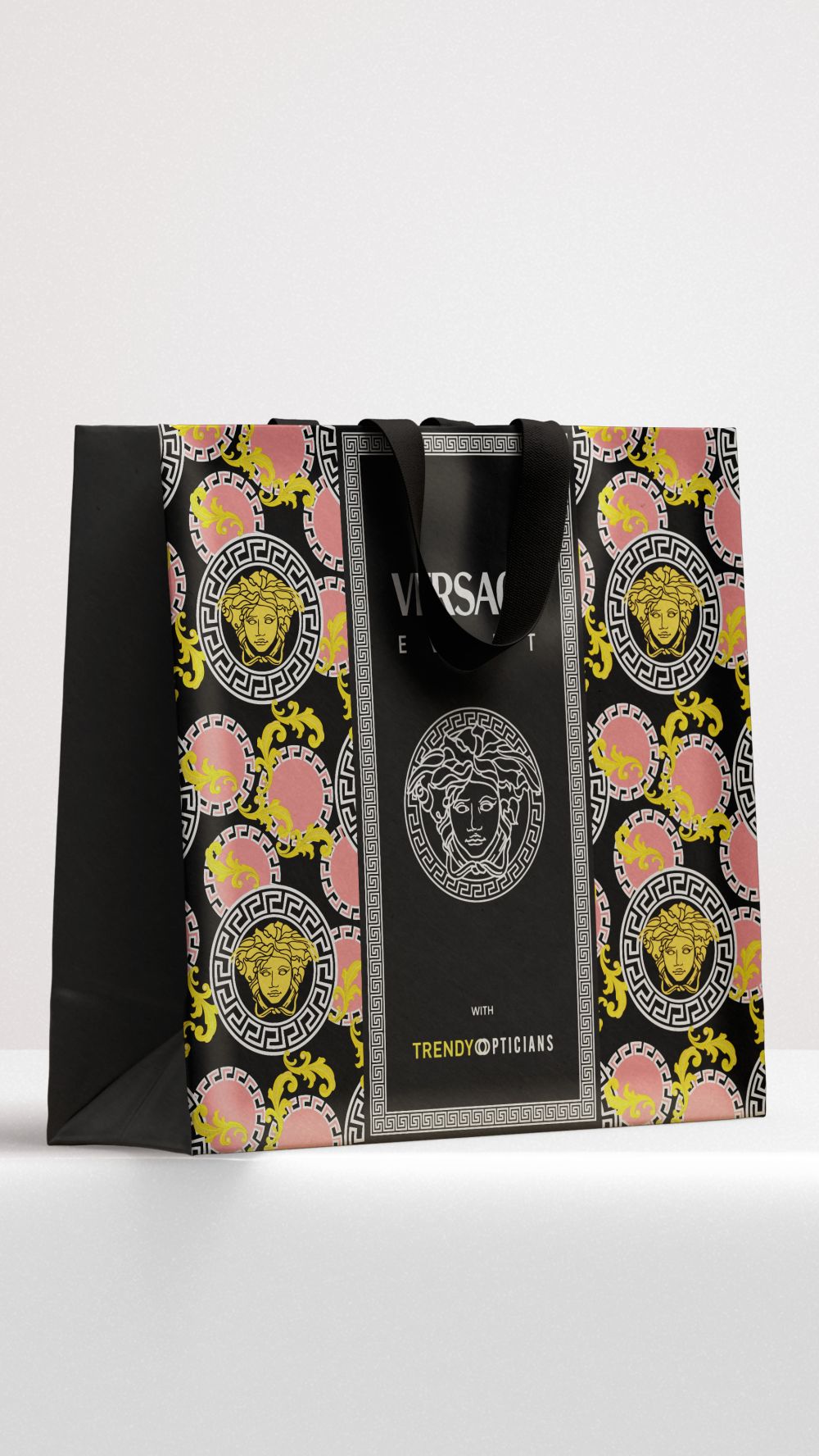 Versace Trendy Opticians torba prezentowa scena