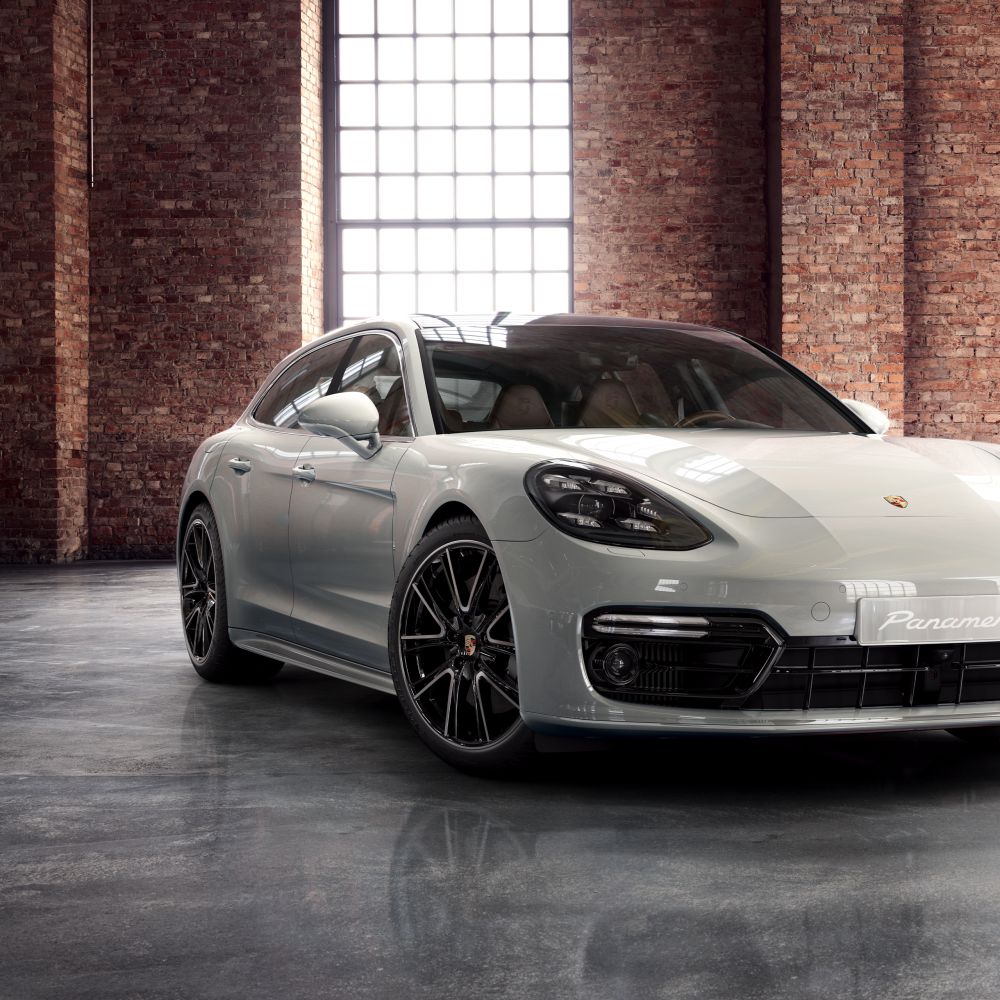 Porsche exclusive manufaktur panamera 1