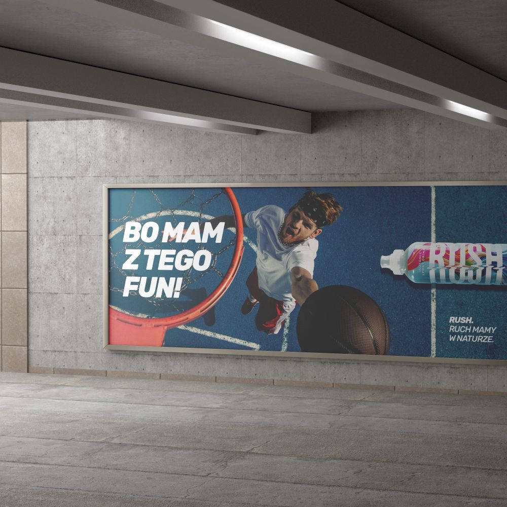Essa RUSH reklama zewnętrzna metro