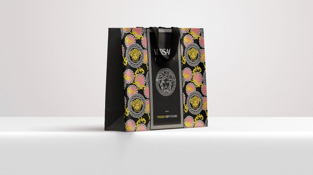 Versace Trendy Opticians torba prezentowa scena